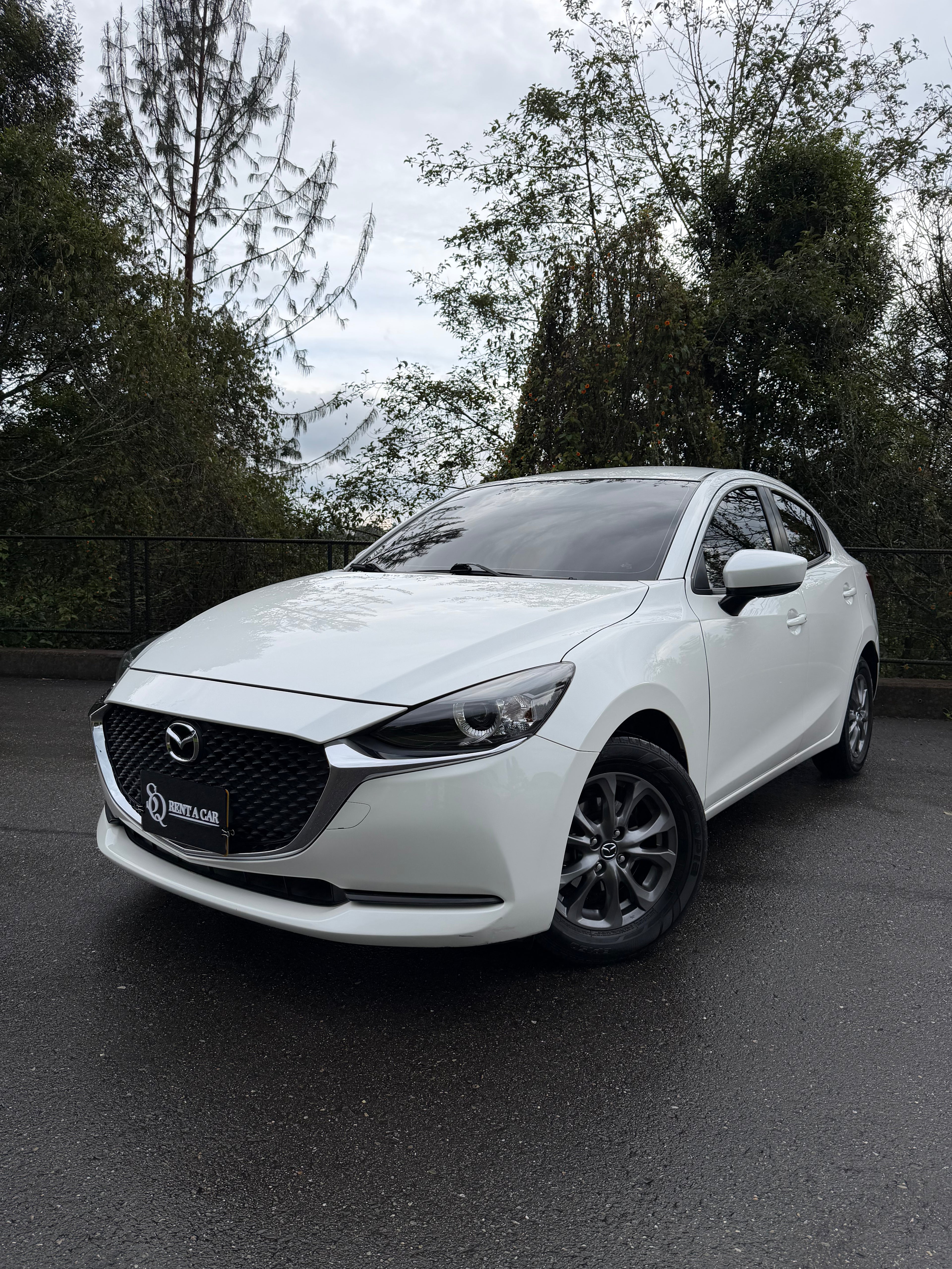Mazda 2 Sedan Modelo 2024