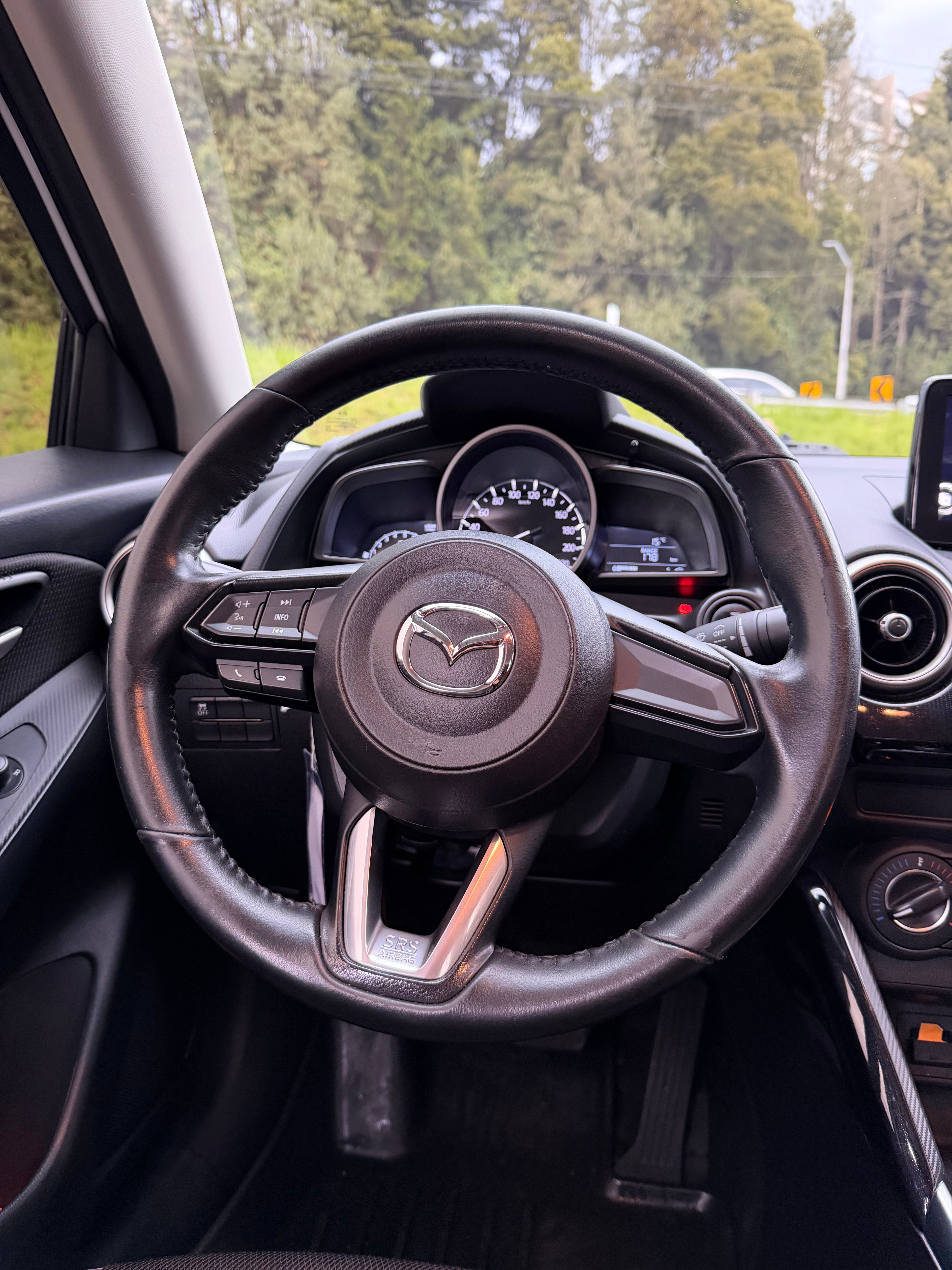 Mazda 2 Sedan Modelo 2024