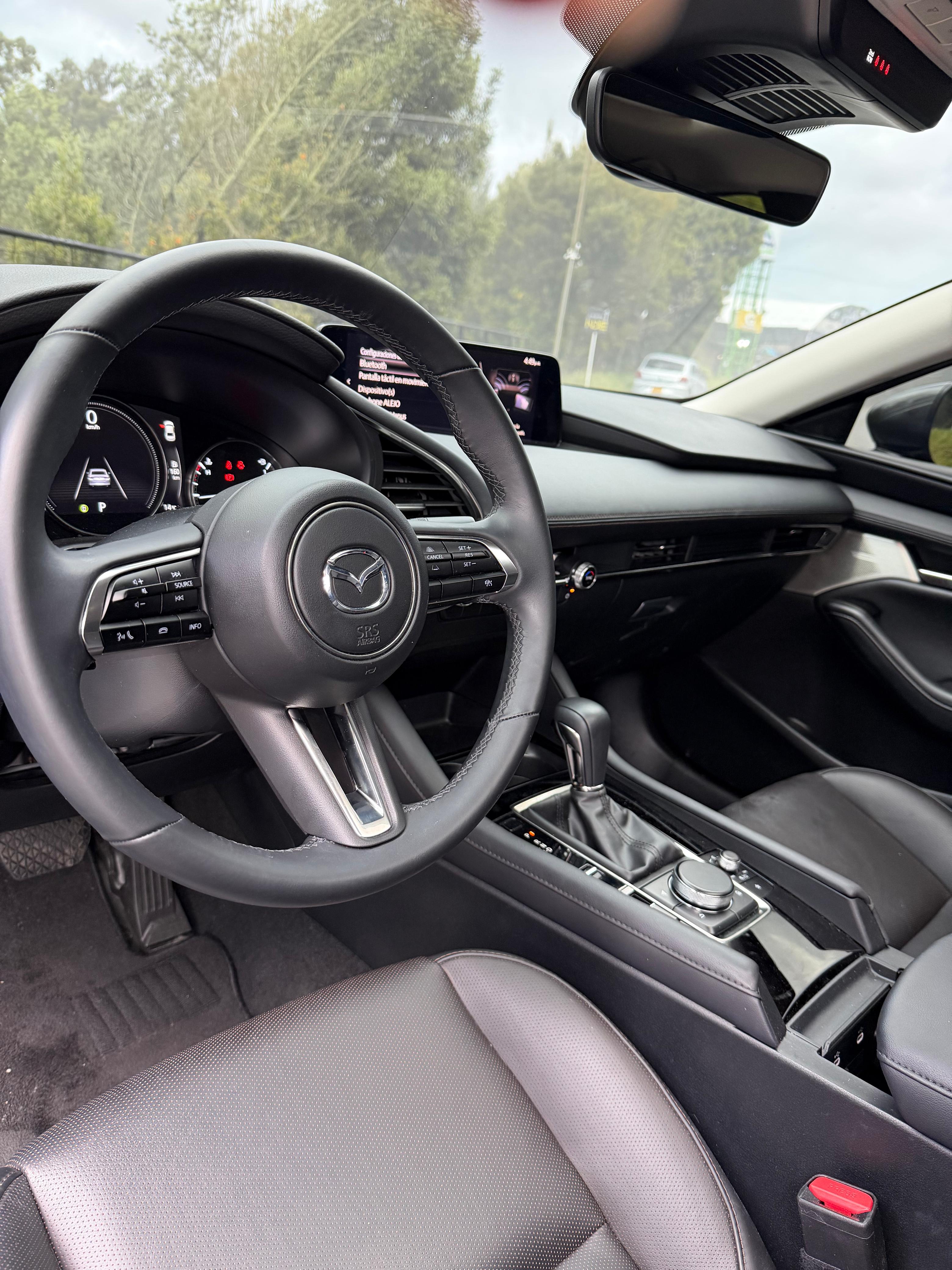 Mazda 3 Grand Touring LX modelo 2026